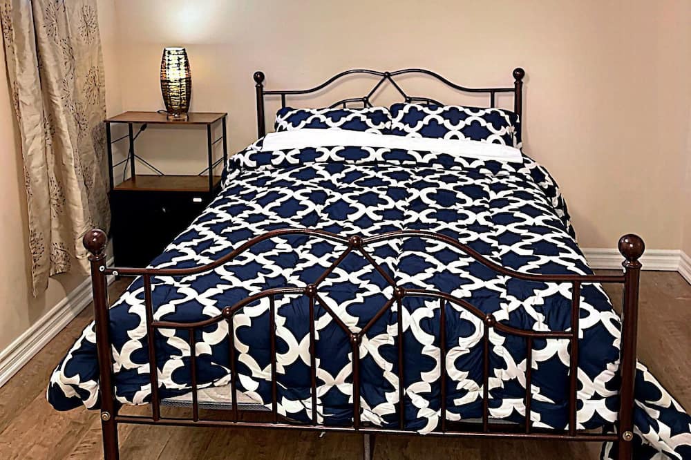Photo of Bedroom in Churchill Meadows