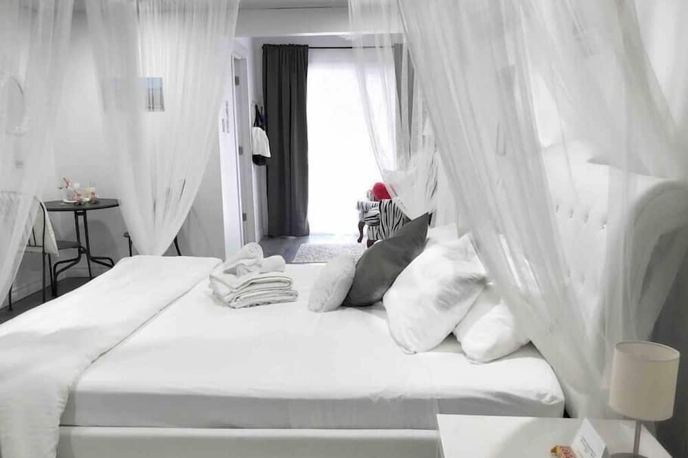 Photo of Bedroom in Port Franks