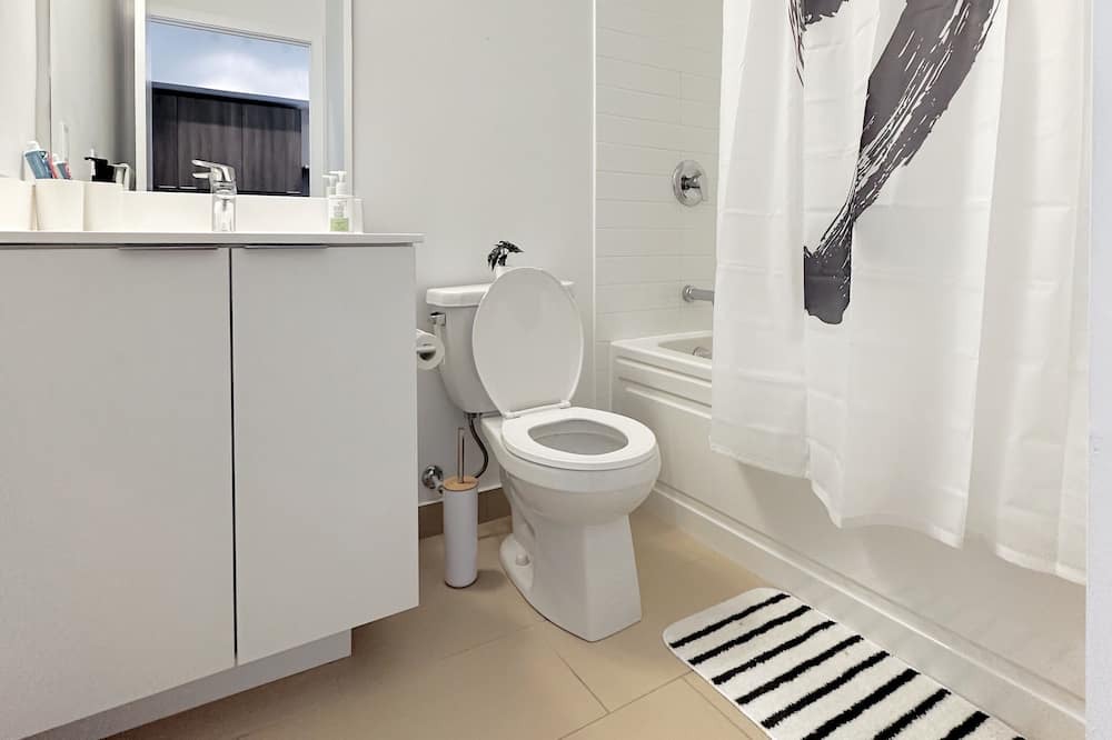 Photo of Bathroom in Humber Bay