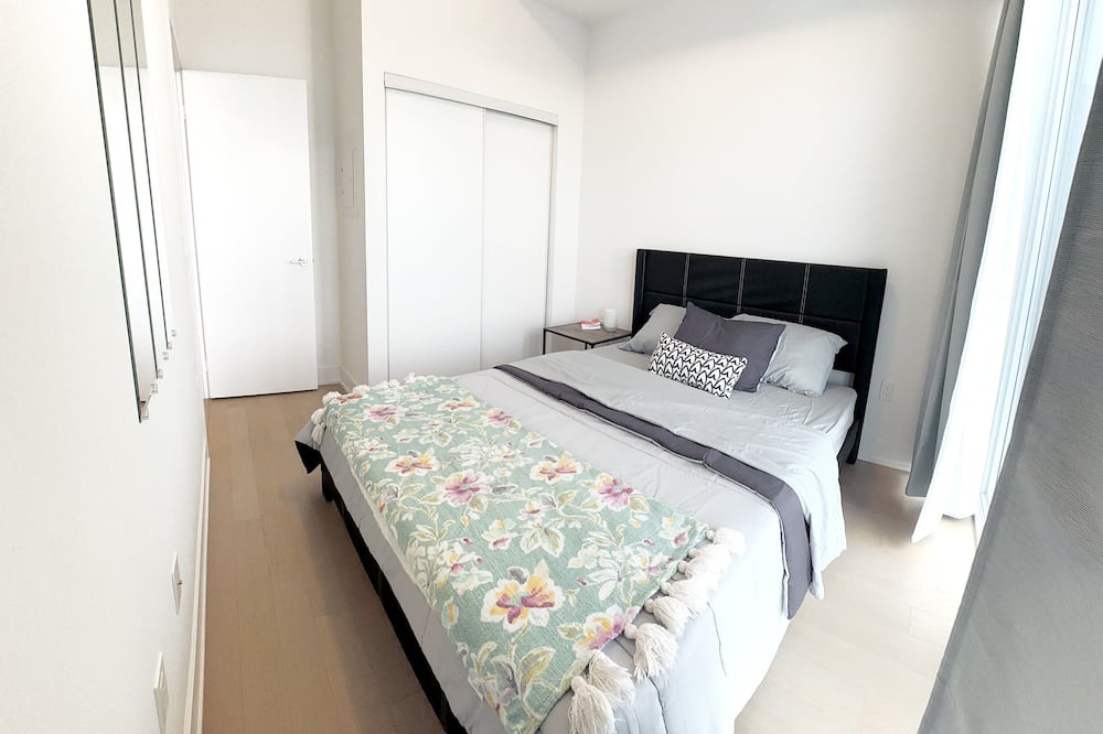 Photo of Bedroom in Humber Bay