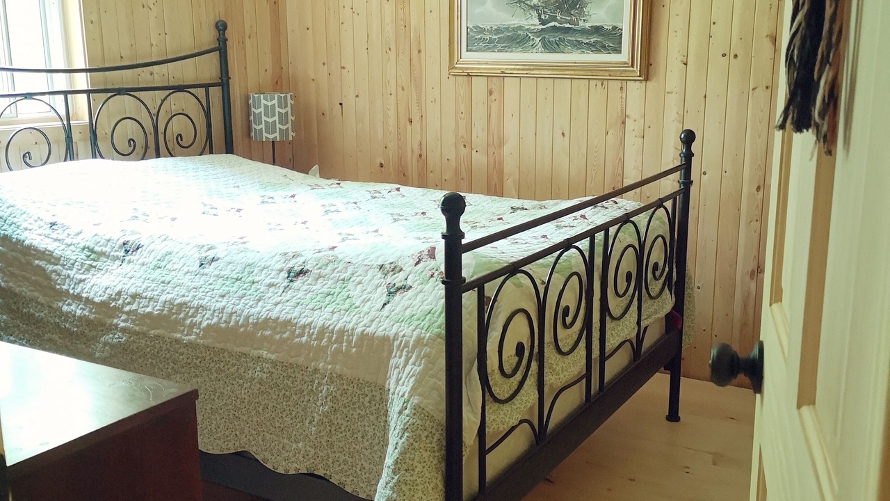 Photo of Bedroom in Whitestone