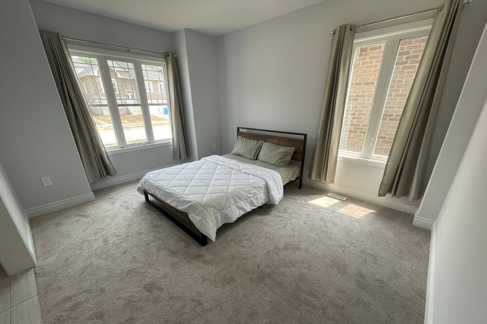 Photo of Bedroom in Orillia