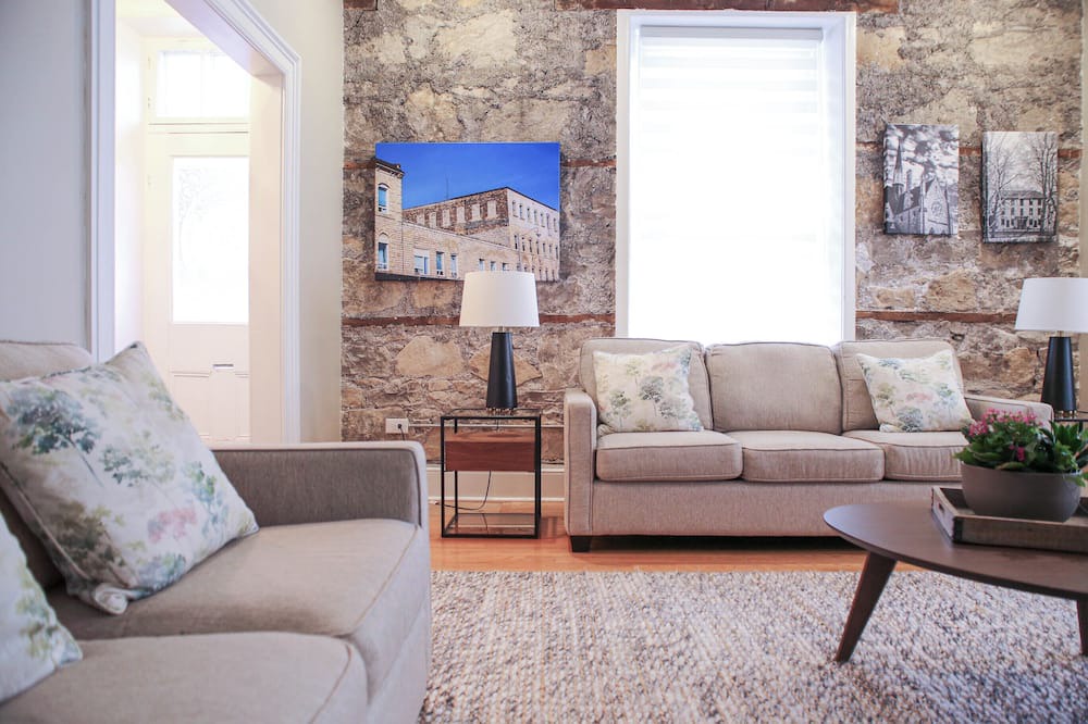 Photo of Livingroom in Guelph