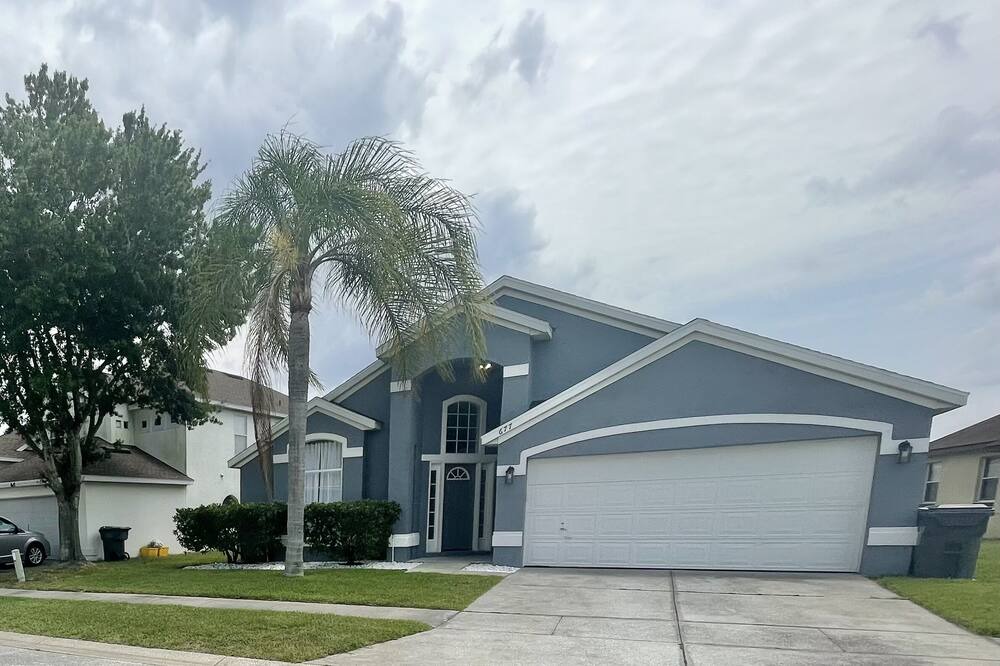 Photo of Outdoor in Lake Davenport Estates