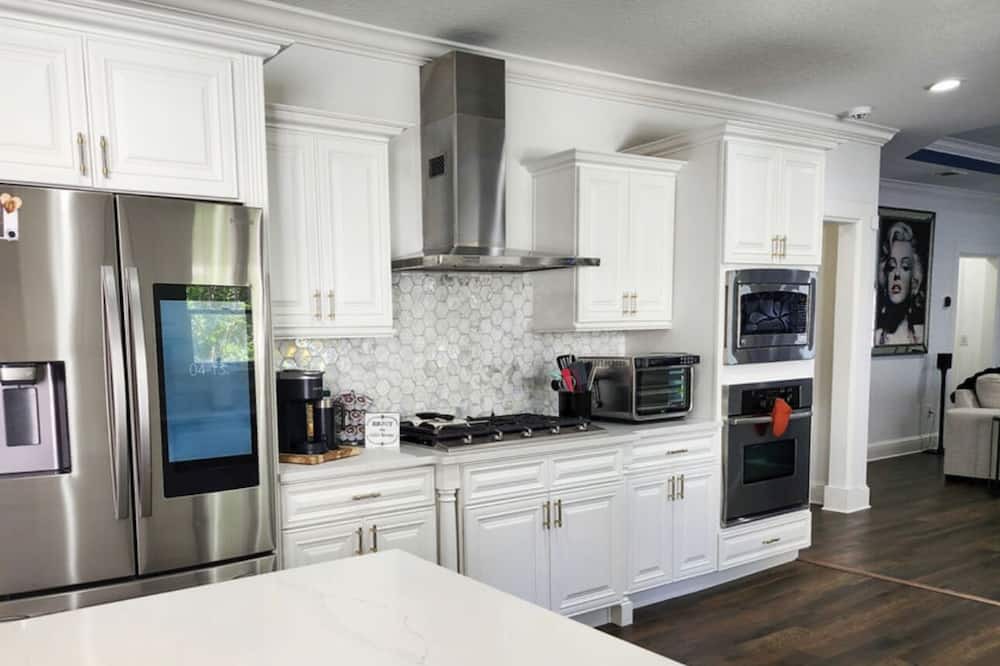 Photo of Kitchen in Lake Eola Heights