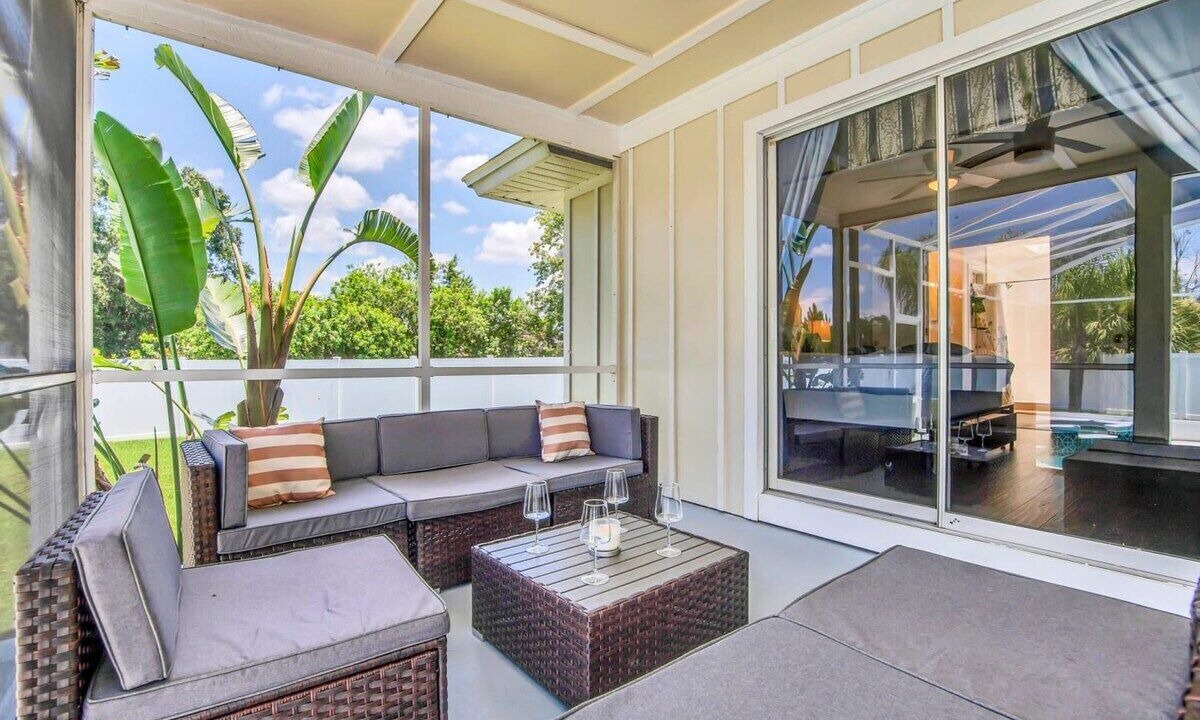 Photo of Patio Balcony in Poinciana