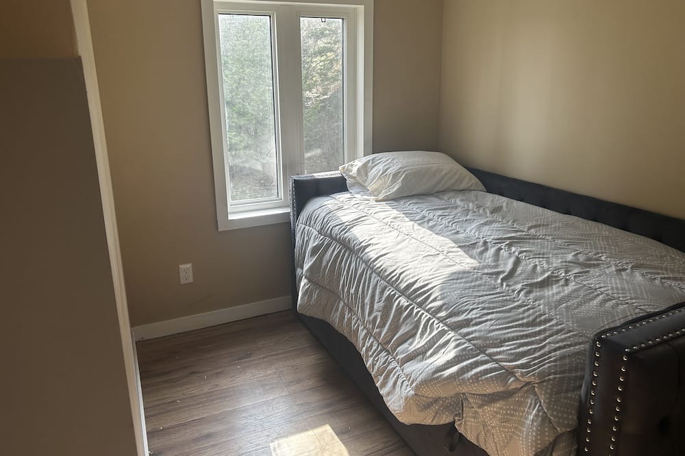 Photo of Bedroom in Machar