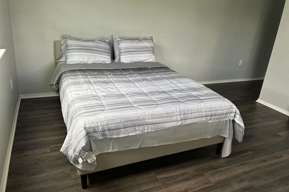 Photo of Bedroom in Thonotosassa
