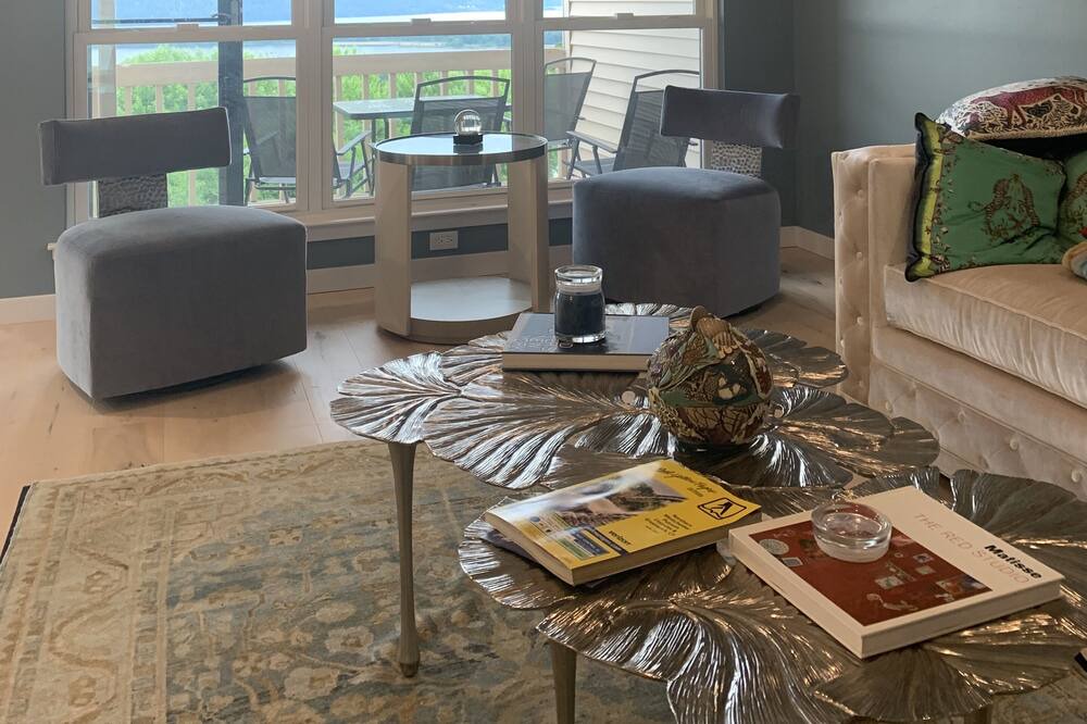 Photo of Livingroom in Ossining