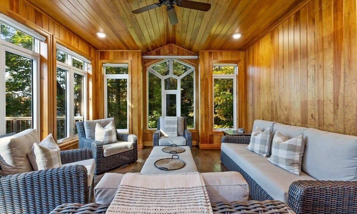 Photo of Livingroom in Rosseau