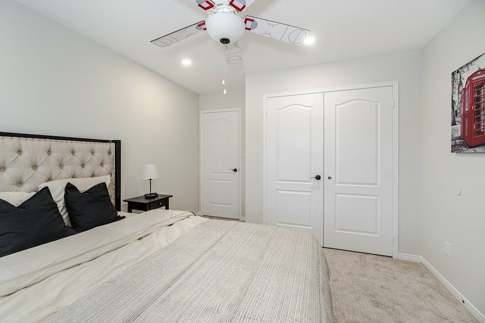 Photo of Bedroom in Churchill Meadows
