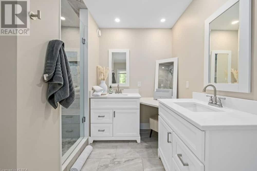 Photo of Bathroom in Bobcaygeon