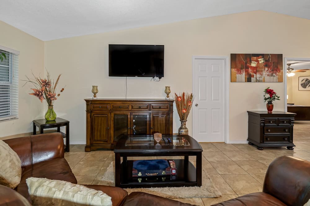 Photo of Livingroom in Terrace Park