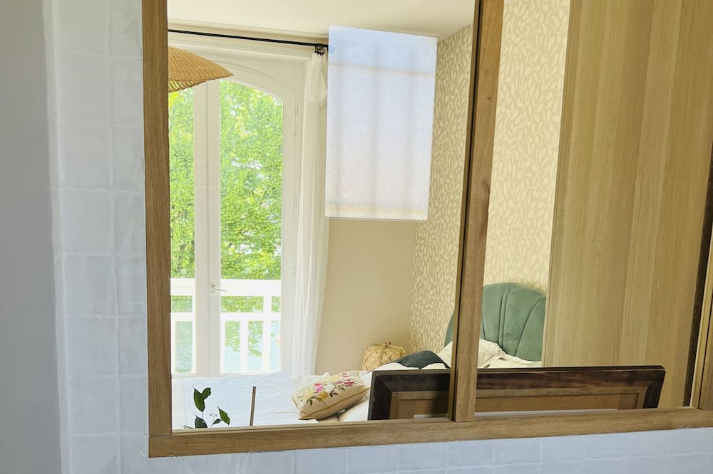 Photo of Bathroom in Le Perreux-sur-Marne