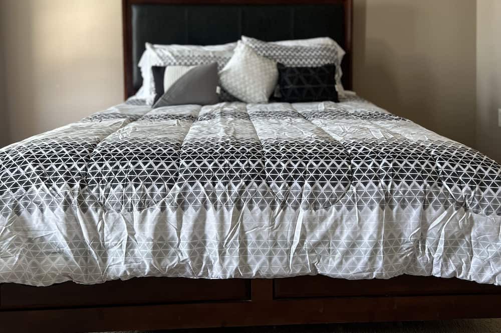 Photo of Bedroom in Parker Ford
