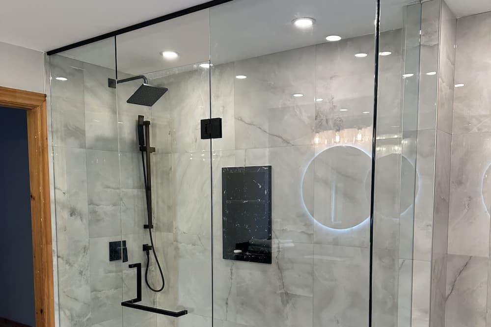 Photo of Bathroom in Lion's Head