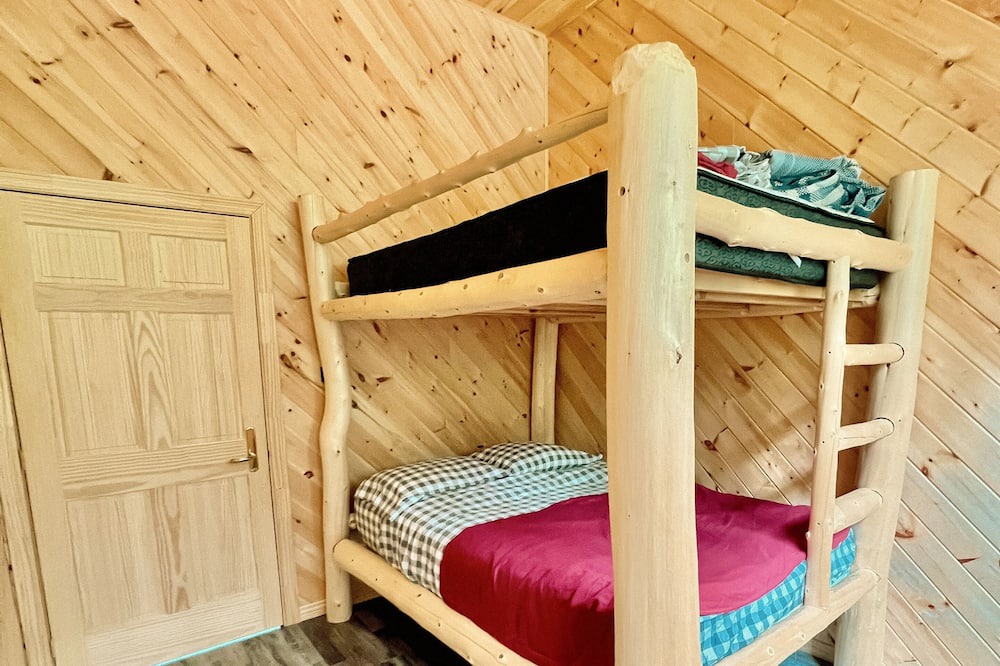 Photo of Bedroom in River Valley