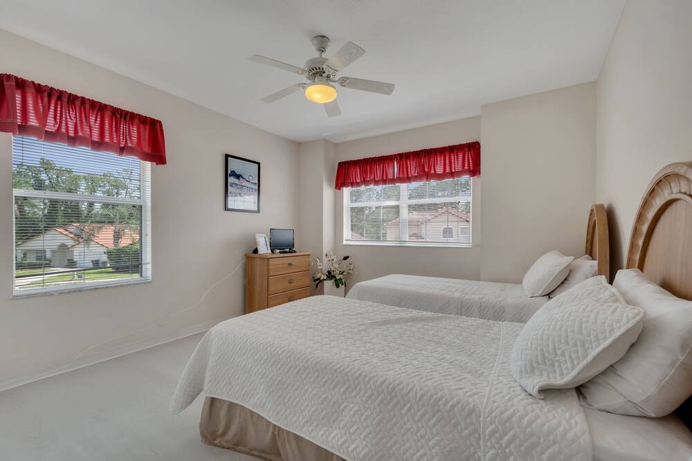 Photo of Bedroom in Lake Wilson Preserve