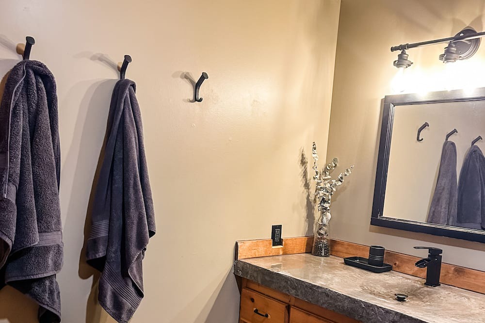Photo of Bathroom in Georgian Bluffs