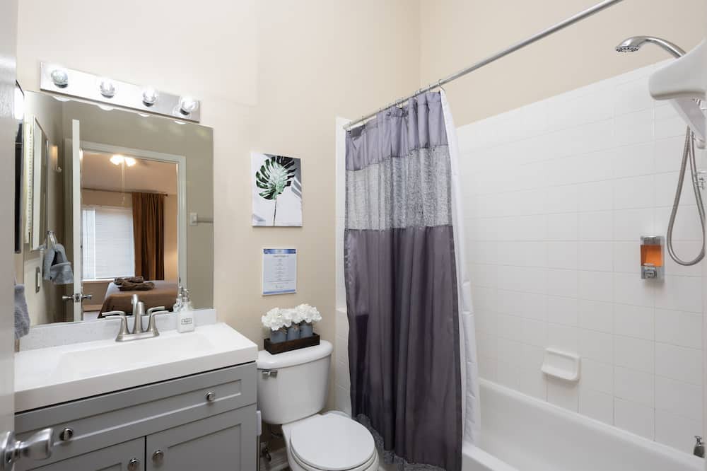 Photo of Bathroom in New Tampa