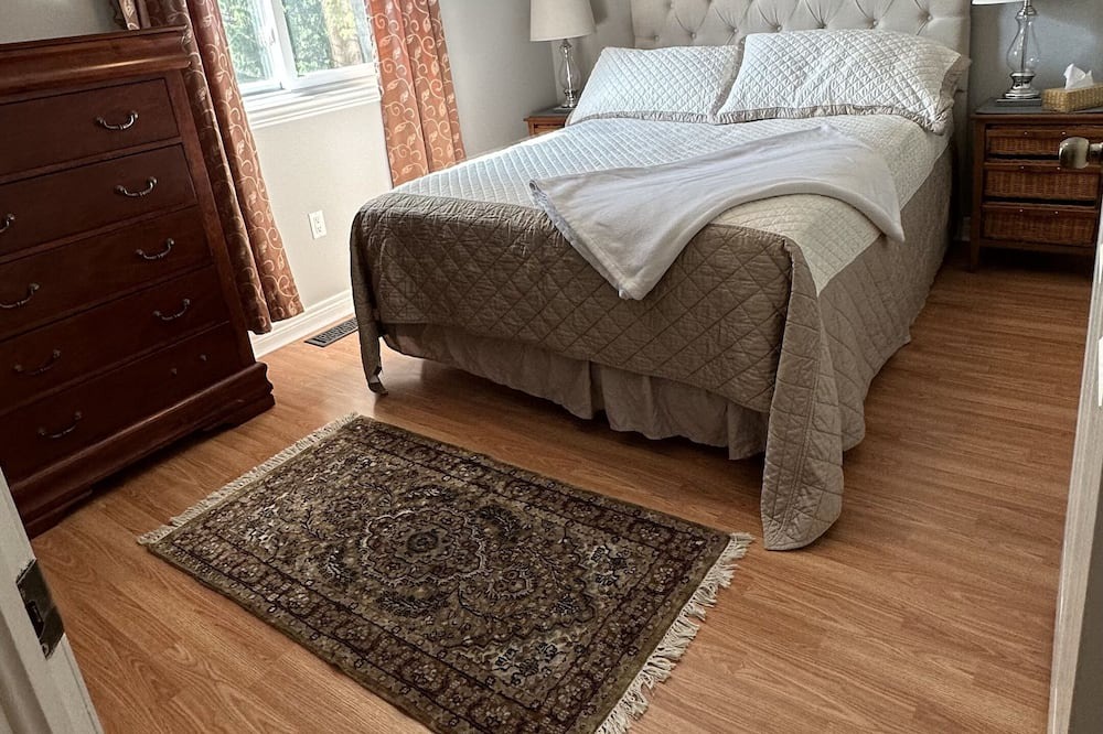 Photo of Bedroom in Tiverton