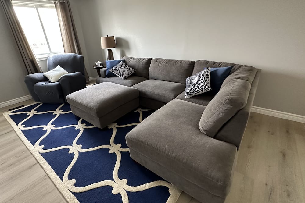 Photo of Livingroom in Tiverton
