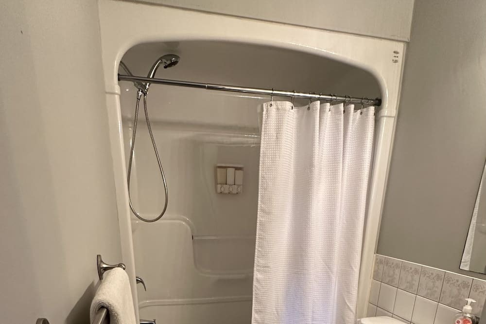Photo of Bathroom in Tiverton