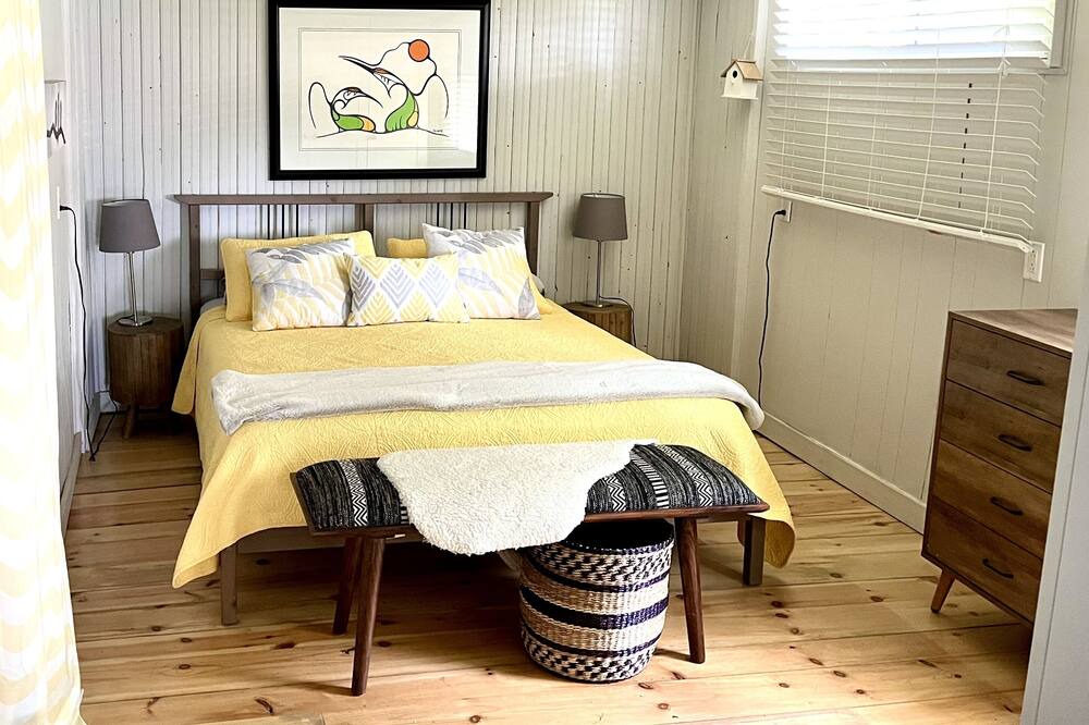 Photo of Bedroom in Armour
