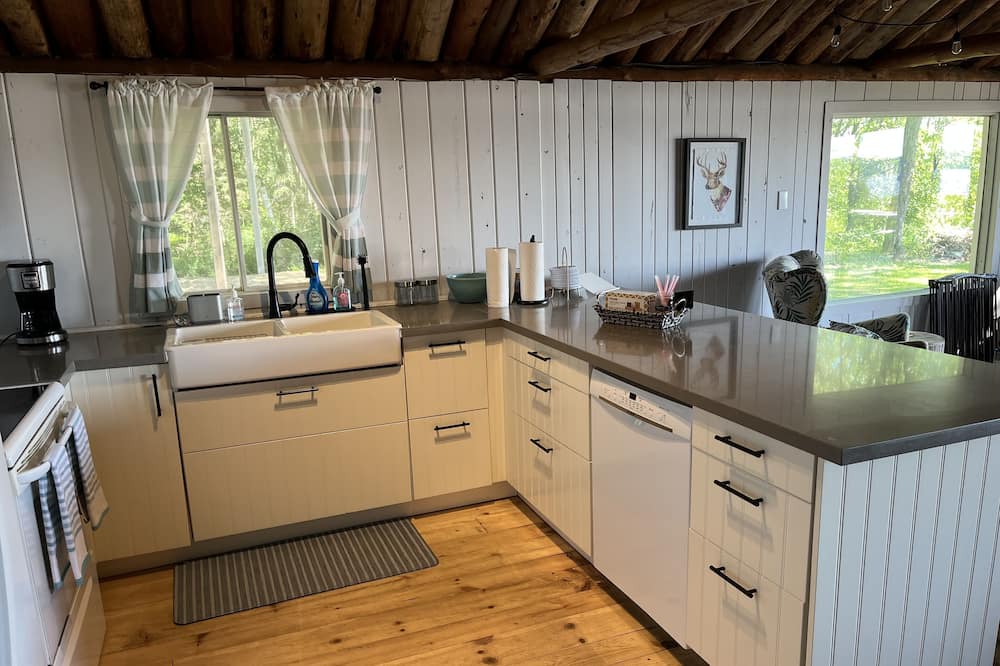 Photo of Kitchen in Armour