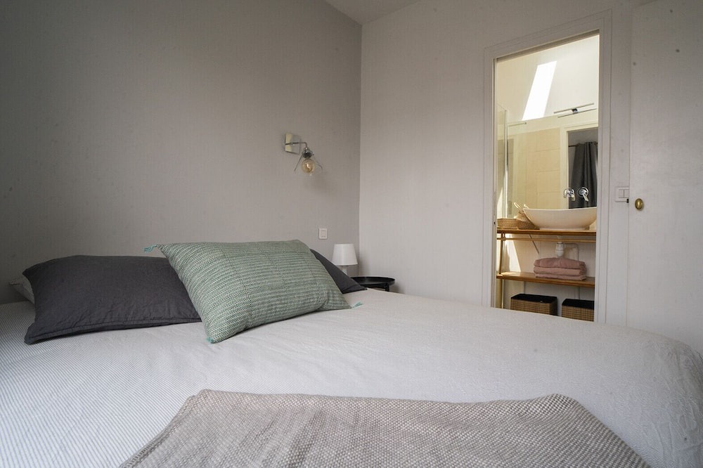 Photo of Bedroom in Jardin des plantes