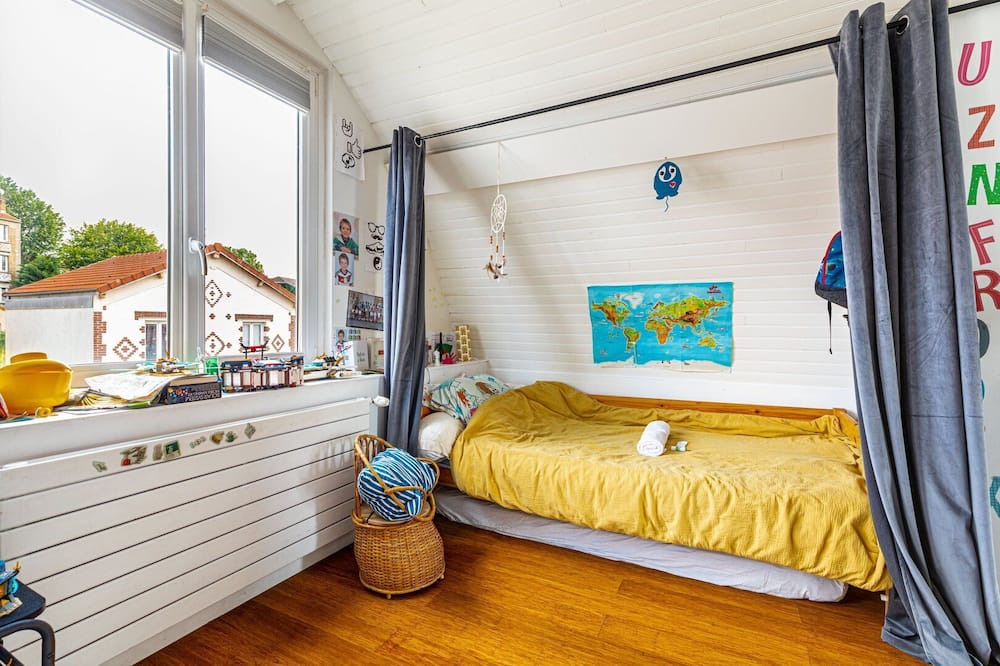 Photo of Bedroom in Pantin