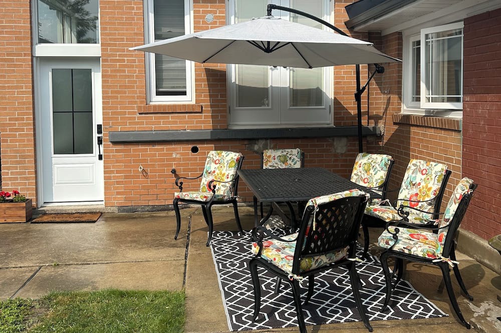 Photo of Outdoor in Downsview