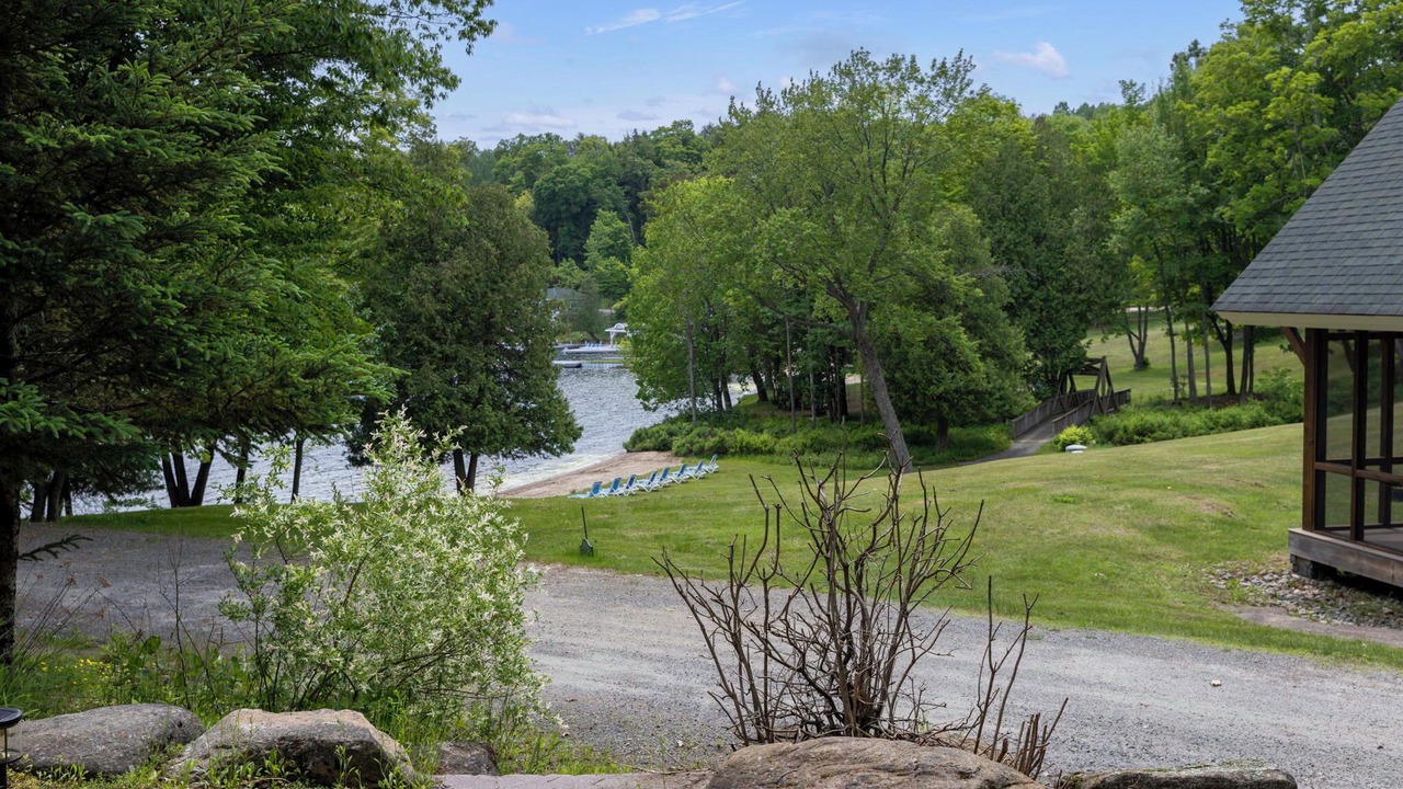 Photo of Others in Lake of Bays