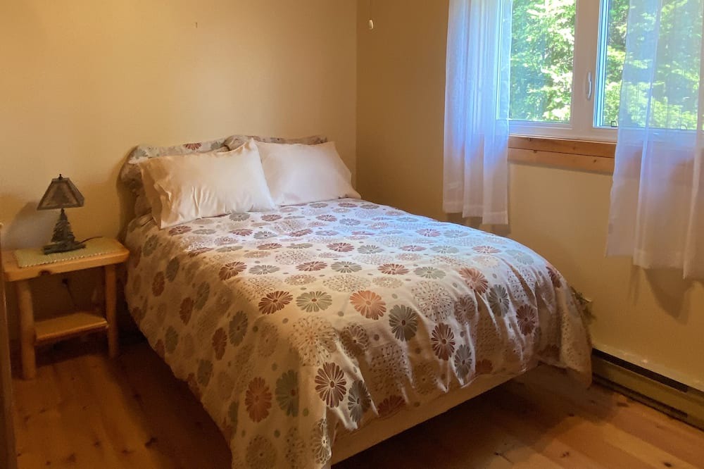 Photo of Bedroom in Thorne