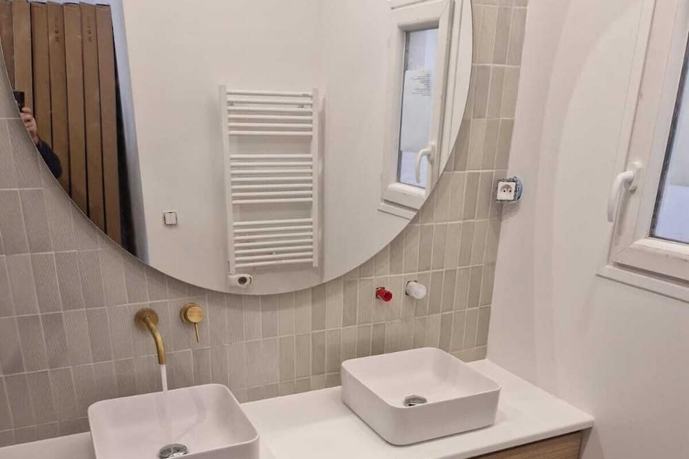 Photo of Bathroom in Tigeaux