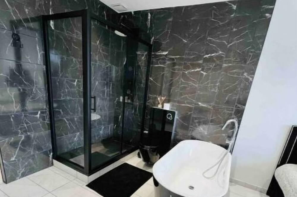 Photo of Bathroom in Livry-Gargan