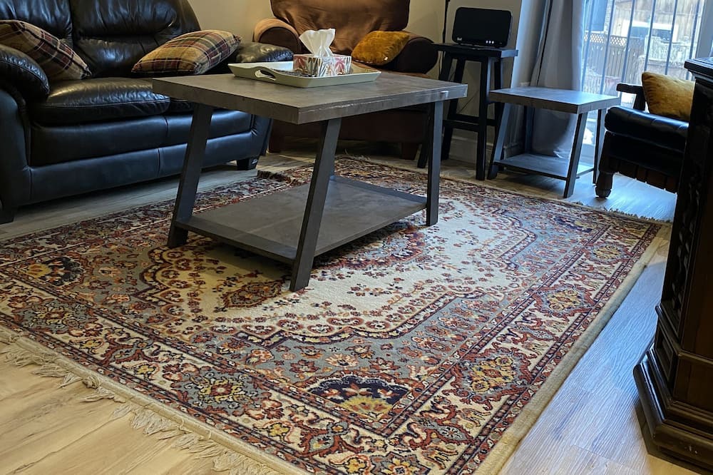 Photo of Livingroom in Garden District