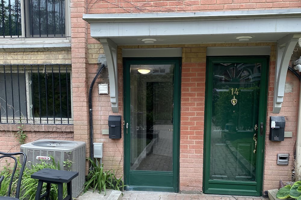 Photo of Outdoor in Garden District