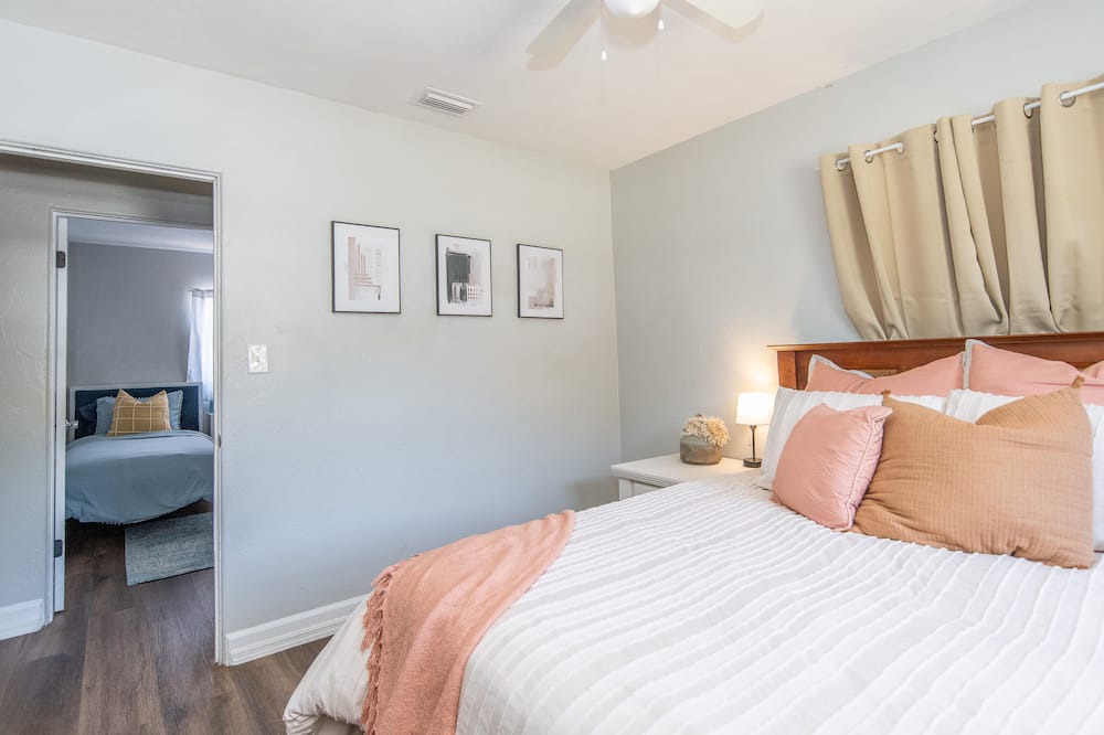 Photo of Bedroom in Winter Haven