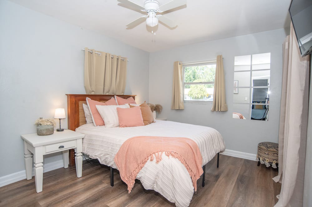 Photo of Bedroom in Winter Haven