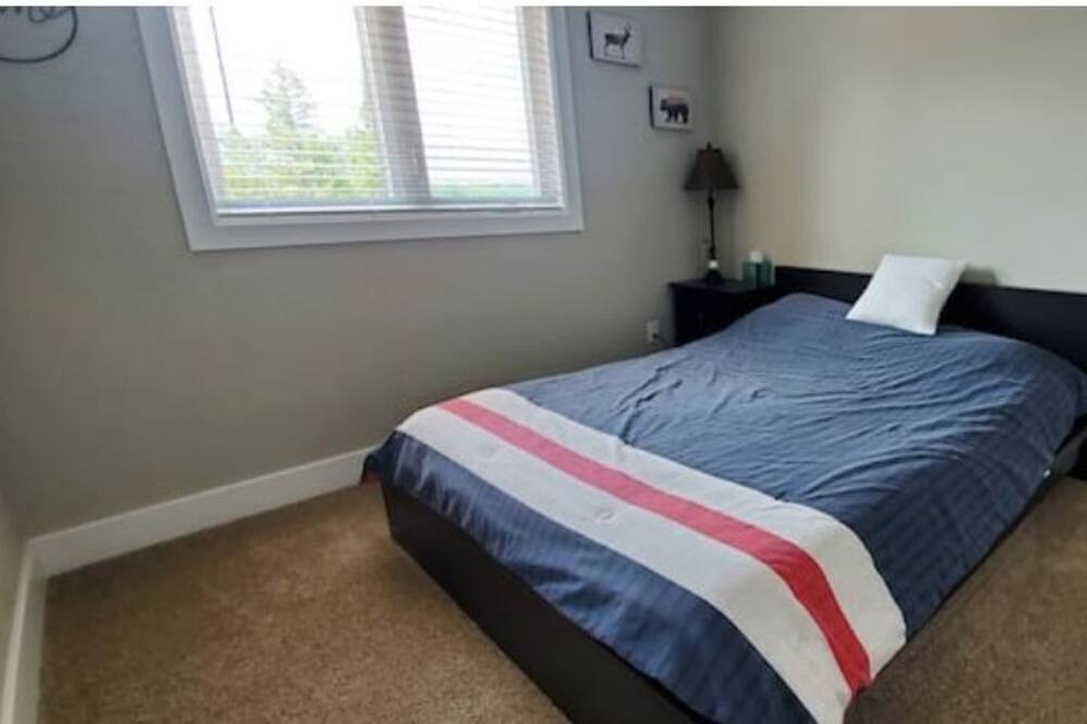Photo of Bedroom in Armour