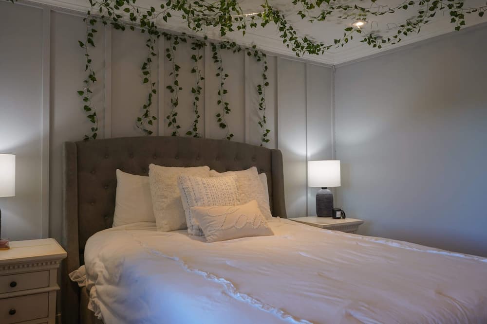 Photo of Bedroom in Georgian Bay