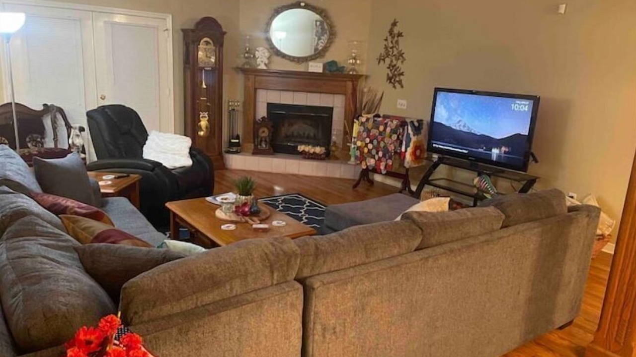 Photo of Livingroom in Milton