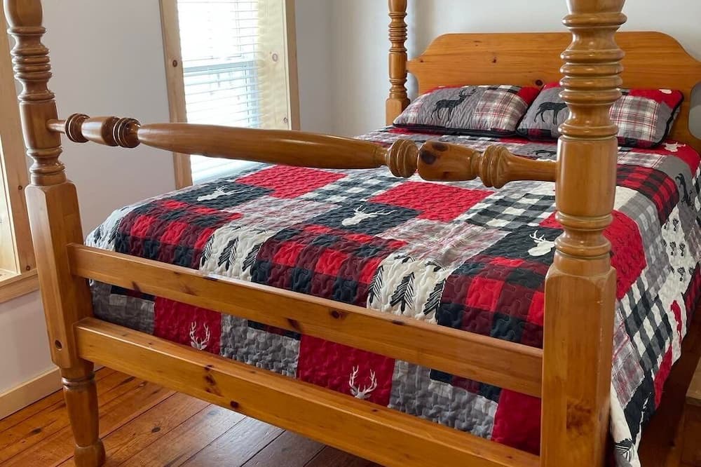 Photo of Bedroom in Trout Creek