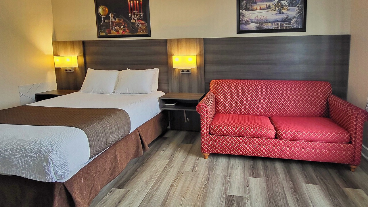 Photo of Bedroom in Kincardine
