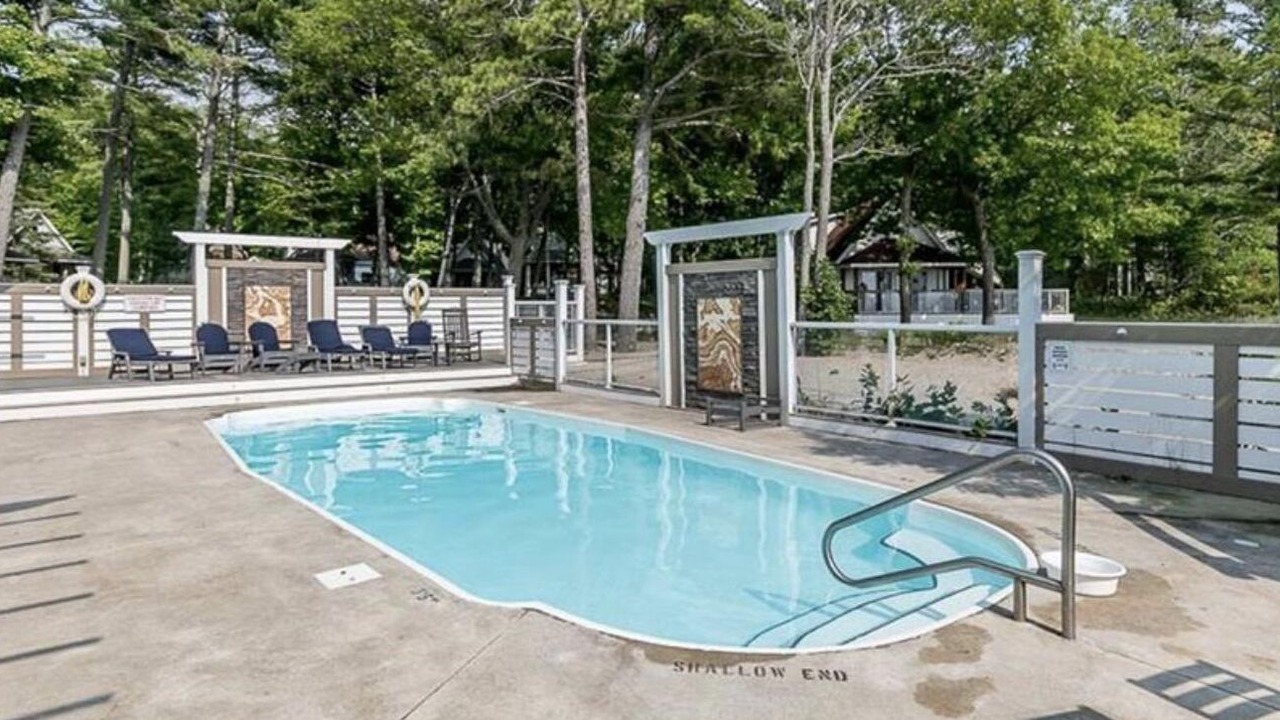 Photo of Outdoor in Tiny
