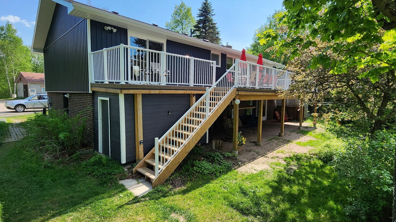 Photo of Outdoor in Chisholm