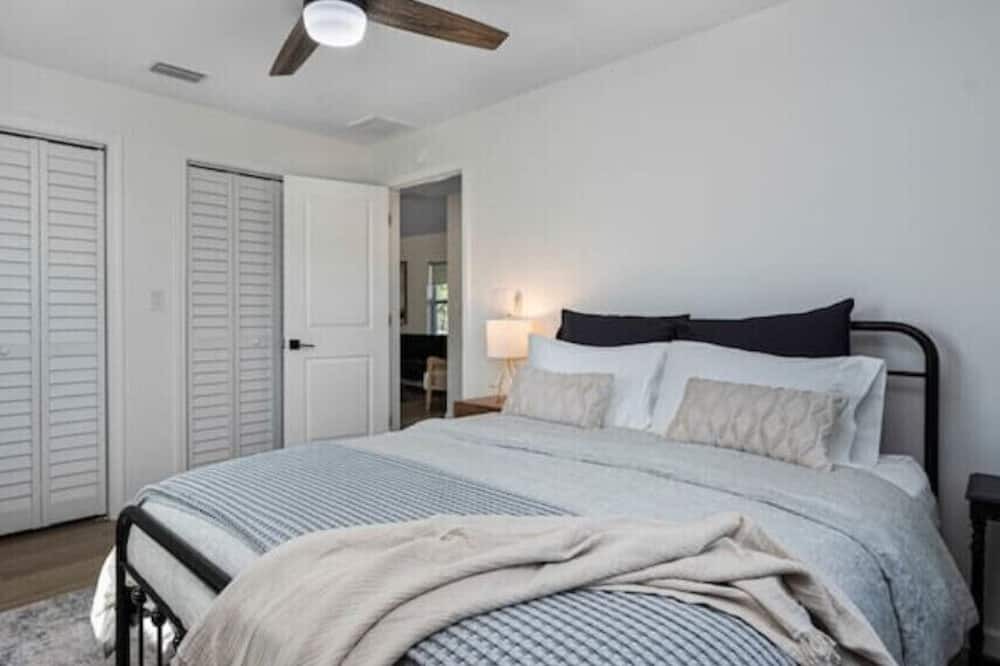 Photo of Bedroom in Arcadia