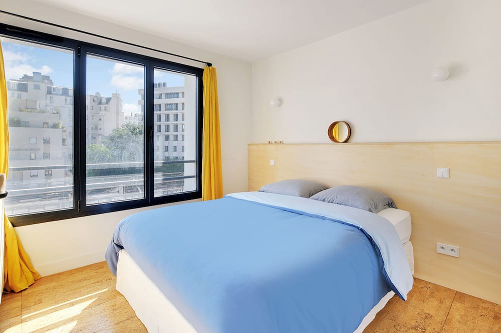 Photo of Bedroom in Republique–Point-du-Jour