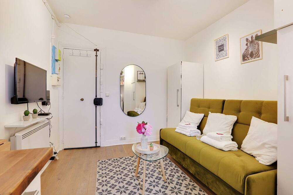 Photo of Livingroom in Quartier de la Chapelle